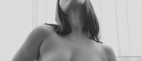 Naakte gelekte OnlyFans-foto van Whoisteagan