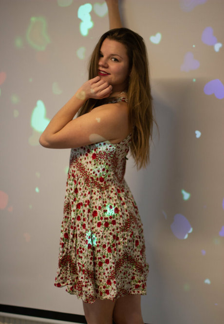 Naakte gelekte OnlyFans-foto van Katesofiefree