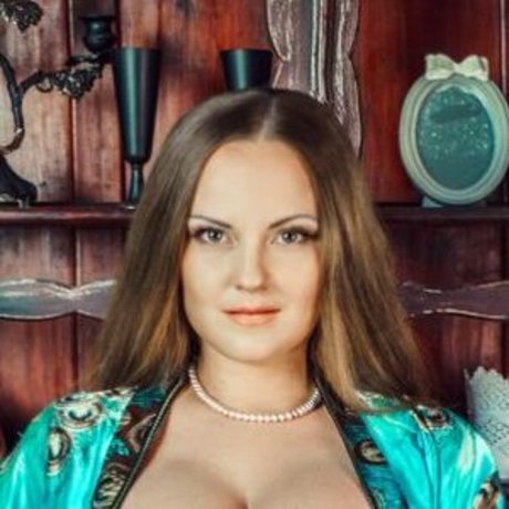 Naakte gelekte OnlyFans-foto van Samantakroft
