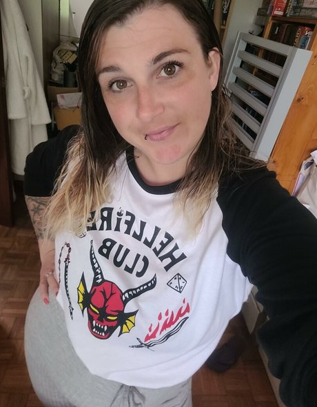 Naakte gelekte OnlyFans-foto van Pregnantmamamsalicefury
