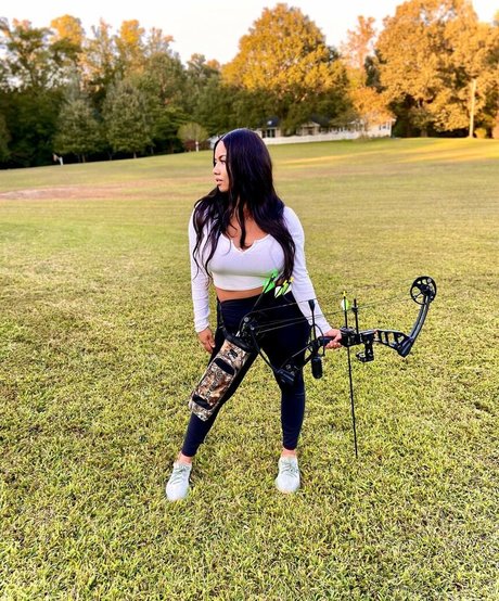 Naakte gelekte OnlyFans-foto van Thelailalove