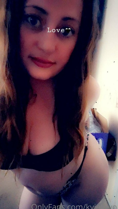Naakte gelekte OnlyFans-foto van Kyjellyyo