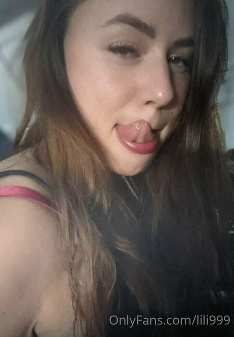 Naakte gelekte OnlyFans-foto van Lili999
