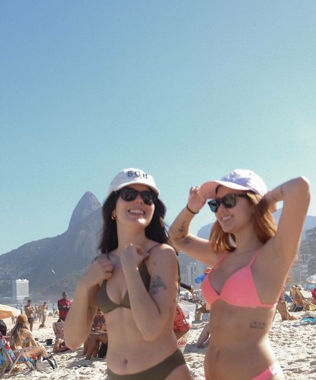 Naakte gelekte OnlyFans-foto van Jaqueline Guerreiro