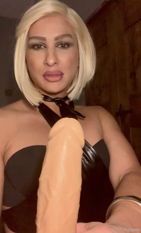 Naakte gelekte OnlyFans-foto van Missjizzelle