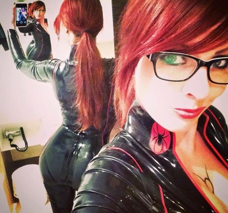 Naakte gelekte OnlyFans-foto van Amarantha Lablanche