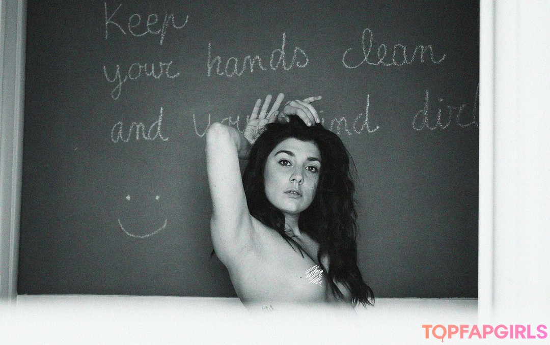 Naakte gelekte OnlyFans-foto van Laurettavixen #36 Naakte gelekte OnlyFans-foto van Laurettavixen #36