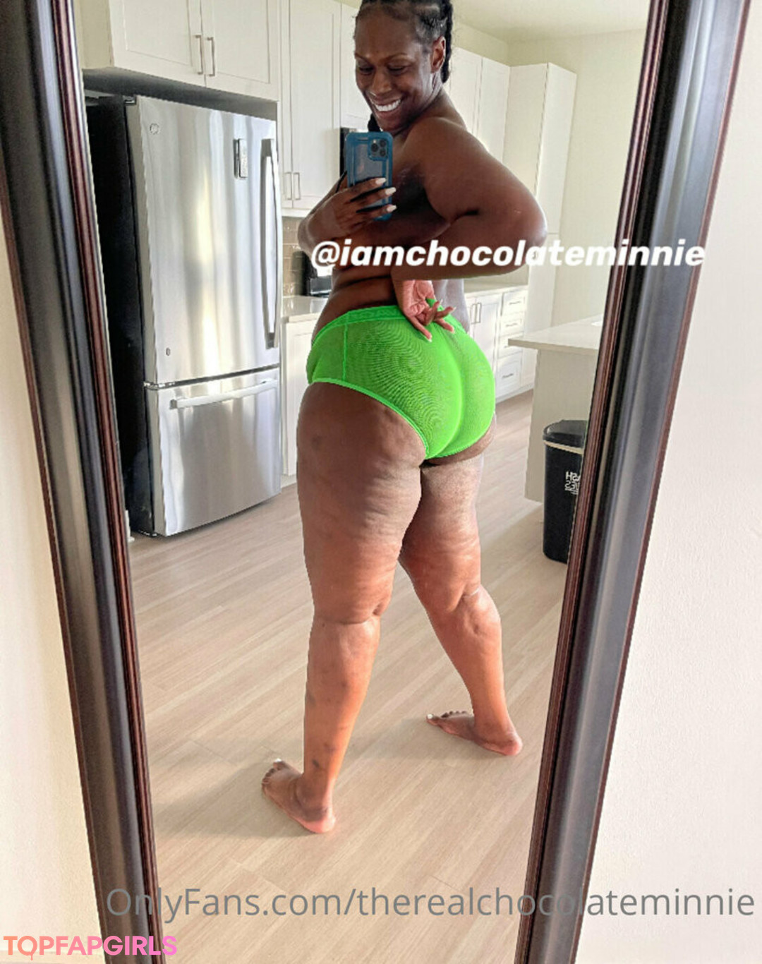 Naakte gelekte OnlyFans-foto van Therealchocolateminnie #131 Naakte gelekte OnlyFans-foto van Therealchocolateminnie #131