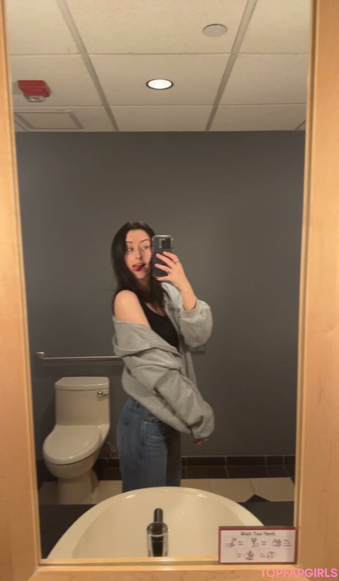 Naakte gelekte OnlyFans-foto van Orla Gracey #12 Naakte gelekte OnlyFans-foto van Orla Gracey #12