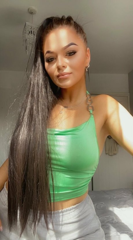 Naakte gelekte OnlyFans-foto van Madsmxfree