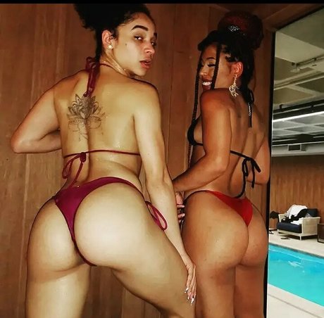 Naakte gelekte OnlyFans-foto van Lua Sophia