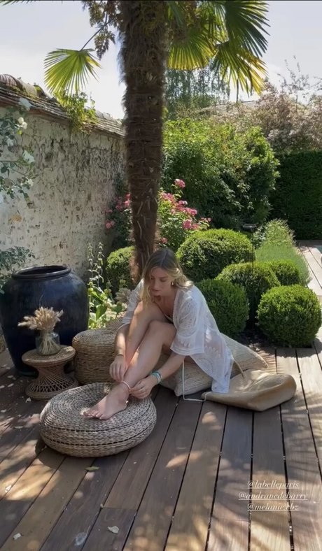 Naakte gelekte OnlyFans-foto van Marine Dauchez