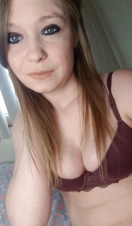 Naakte gelekte OnlyFans-foto van Jonzeylove96