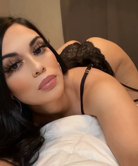 Naakte gelekte OnlyFans-foto van Christy Forbes