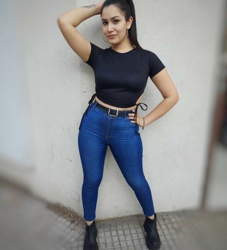Naakte gelekte OnlyFans-foto van Rocio Lazarte