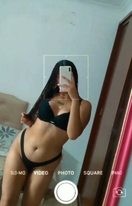 Naakte gelekte OnlyFans-foto van Luzfronzak