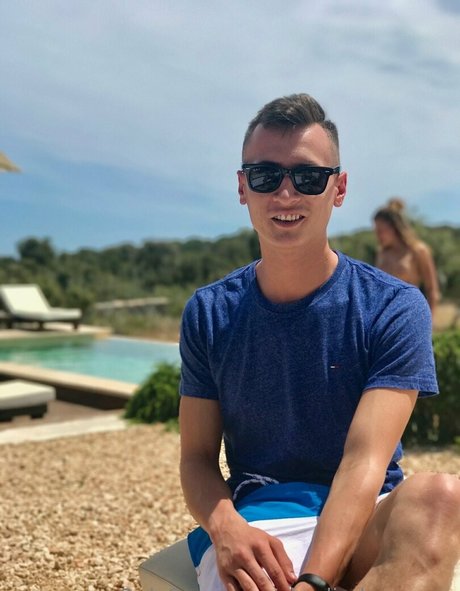 Naakte gelekte OnlyFans-foto van Charliedeanporn