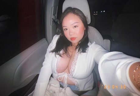 Naakte gelekte OnlyFans-foto van Angiebabe