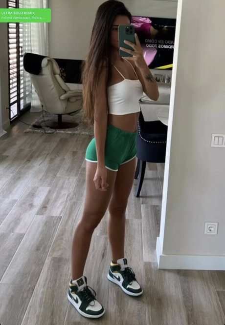 Naakte gelekte OnlyFans-foto van Sheila Porras