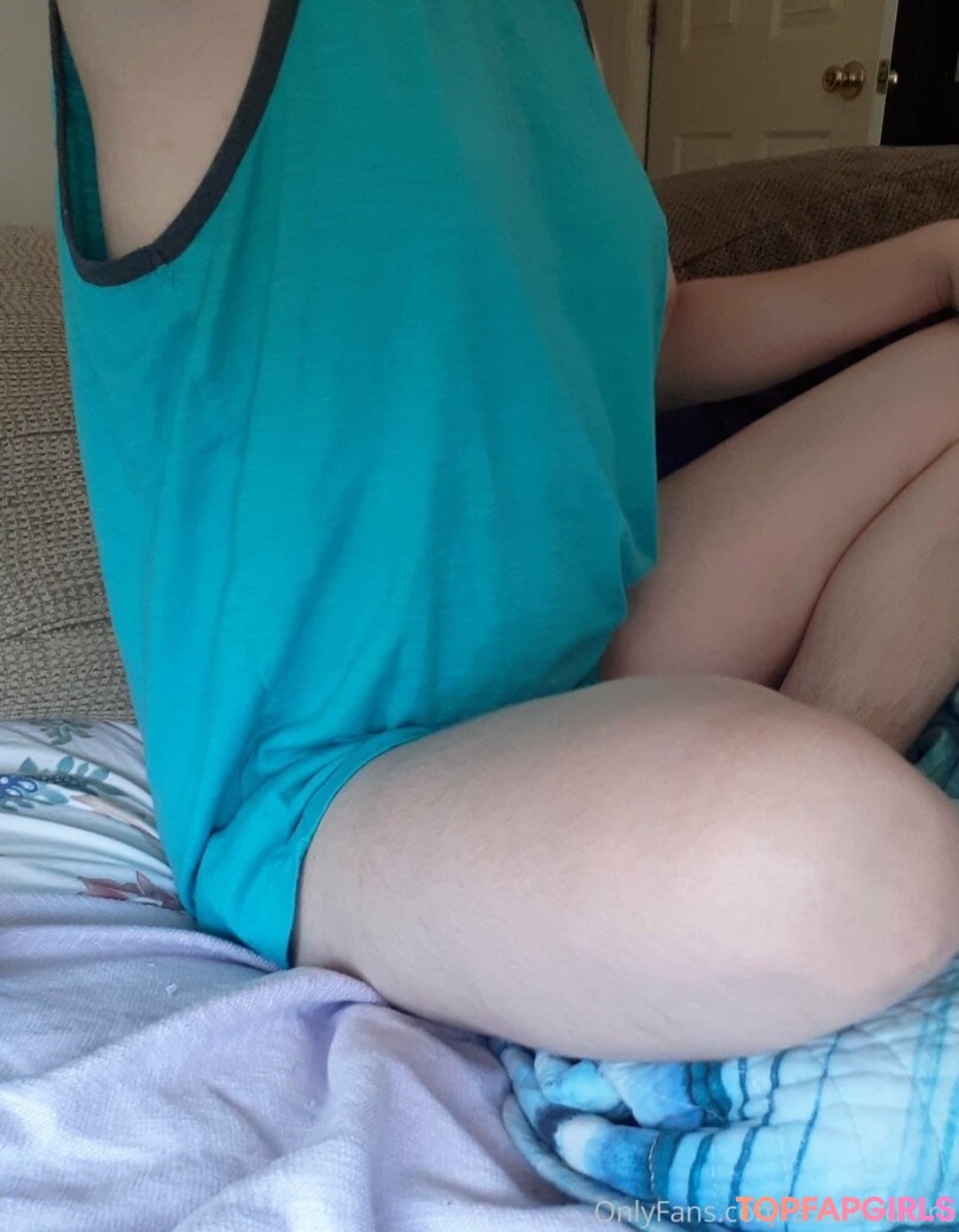 Naakte gelekte OnlyFans-foto van Astuffedbirb #83 Naakte gelekte OnlyFans-foto van Astuffedbirb #83