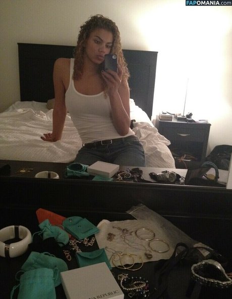 Alysha Clark