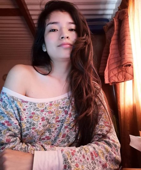 Naakte gelekte OnlyFans-foto van Elena Cardenas Castillo