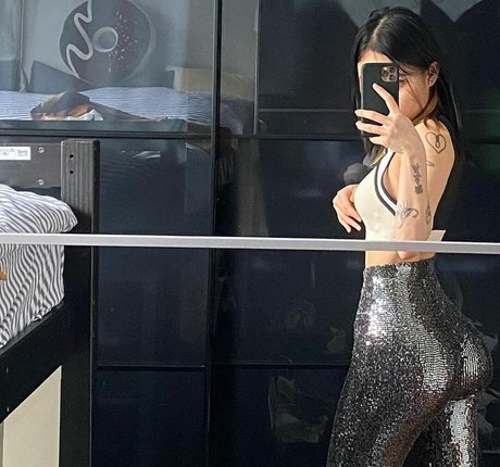 Naakte gelekte OnlyFans-foto van Ozarayau