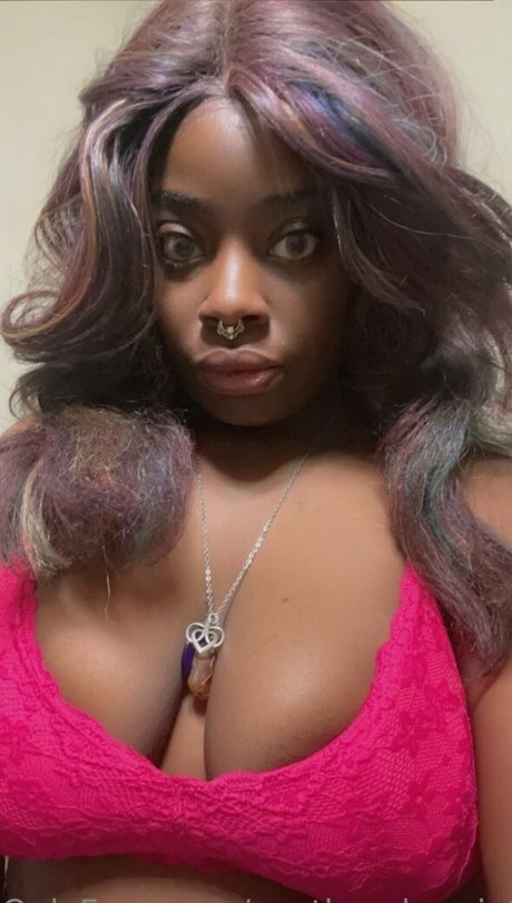 Naakte gelekte OnlyFans-foto van Southernhomiefree