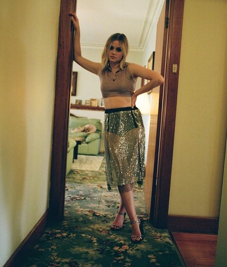 Naakte gelekte OnlyFans-foto van Angourie Rice