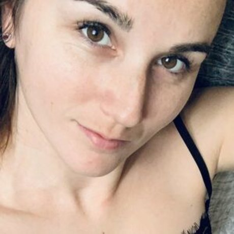 Naakte gelekte OnlyFans-foto van Szandra