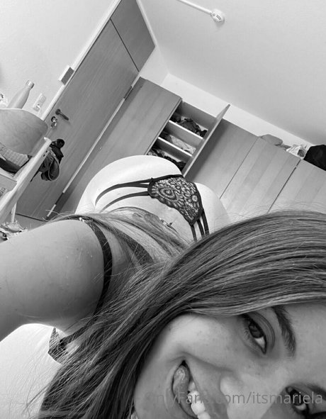 Naakte gelekte OnlyFans-foto van Itsmariela
