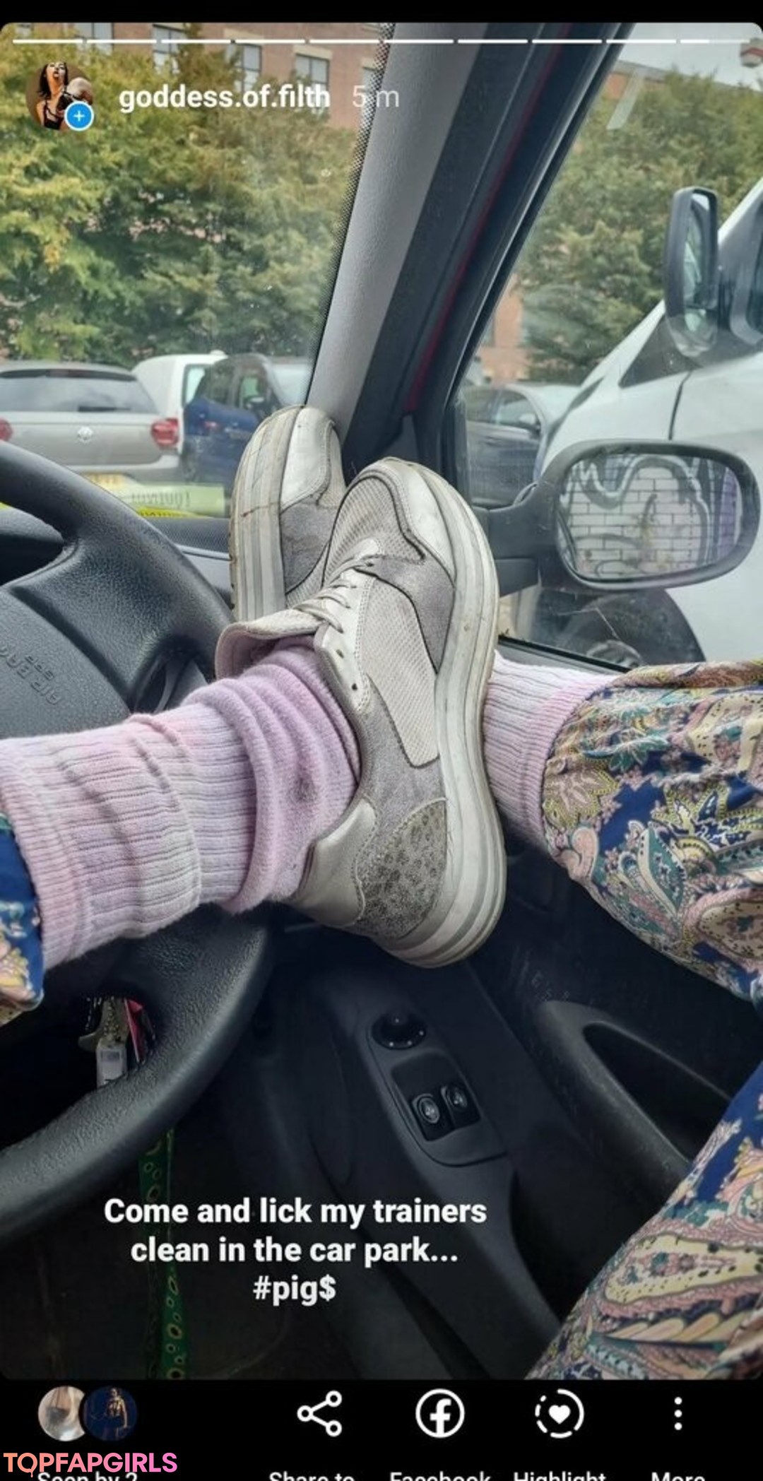 Naakte gelekte OnlyFans-foto van Goddessoffilth #61 Naakte gelekte OnlyFans-foto van Goddessoffilth #61