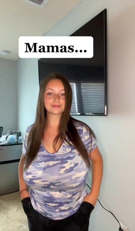 Naakte gelekte OnlyFans-foto van Desi