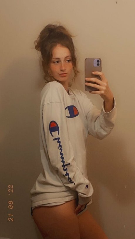 Naakte gelekte OnlyFans-foto van Katsokinkyy