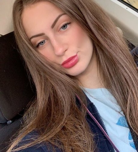 Naakte gelekte OnlyFans-foto van Katsokinkyy