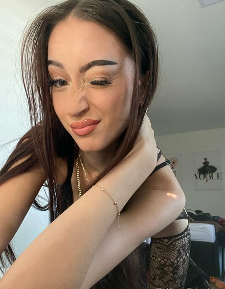 Naakte gelekte OnlyFans-foto van Misslexyrose