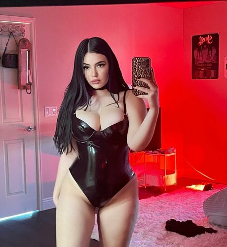 Naakte gelekte OnlyFans-foto van Lanabrookesxox