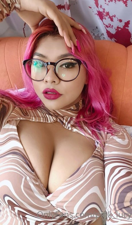 Naakte gelekte OnlyFans-foto van Pinklucy