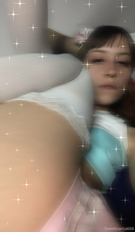 Naakte gelekte OnlyFans-foto van Sweetkiarita666
