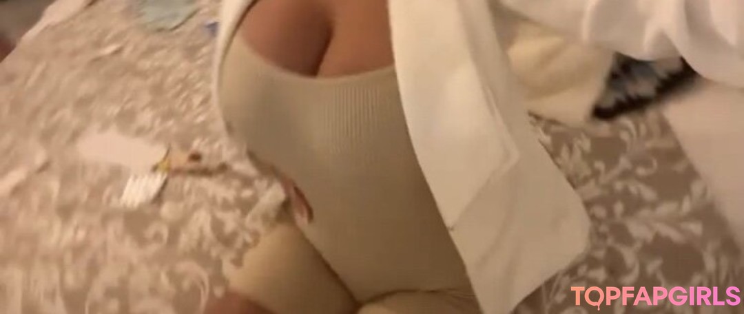 Naakte gelekte OnlyFans-foto van Shauni Scanlan #46 Naakte gelekte OnlyFans-foto van Shauni Scanlan #46