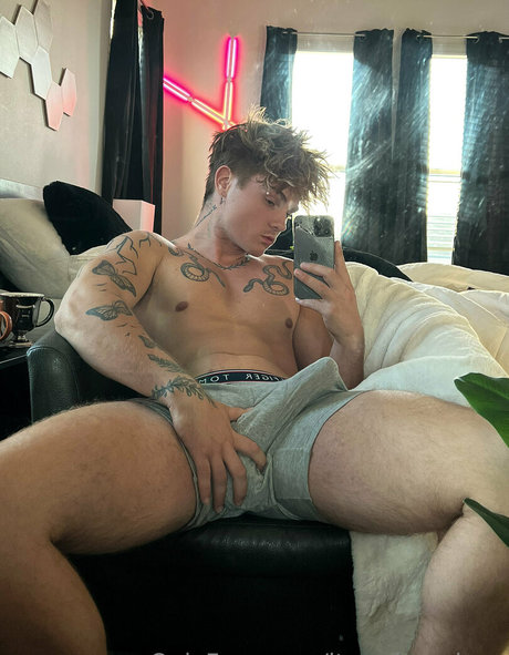 Itscodyandrew