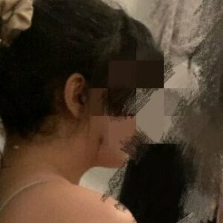 Naakte gelekte OnlyFans-foto van Emma Cassel