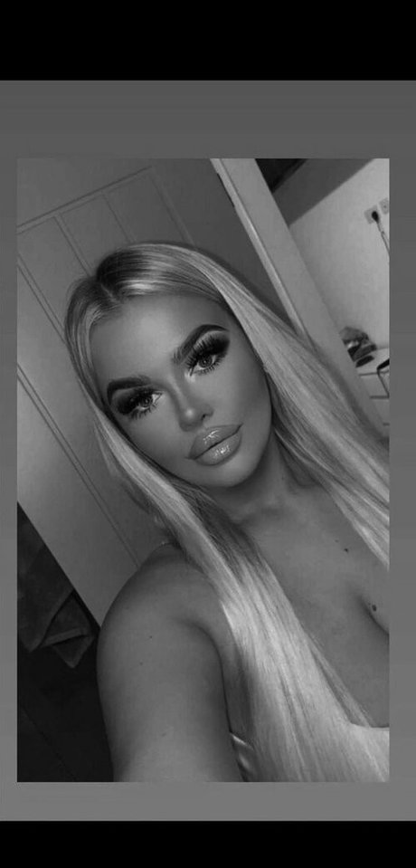 Naakte gelekte OnlyFans-foto van Kayleigh Thomsen