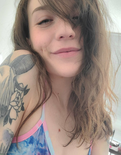 Naakte gelekte OnlyFans-foto van Snoot