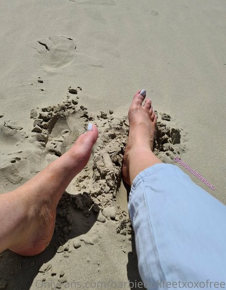 Barbiedollfeetxoxofree