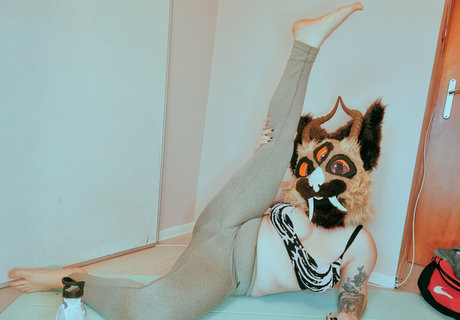 Naakte gelekte OnlyFans-foto van Meanwoofree