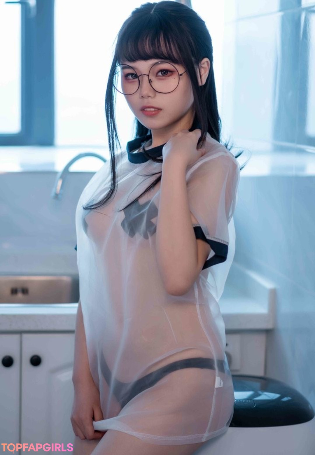 Naakte gelekte OnlyFans-foto van Qiyuemiaozi #300 Naakte gelekte OnlyFans-foto van Qiyuemiaozi #300