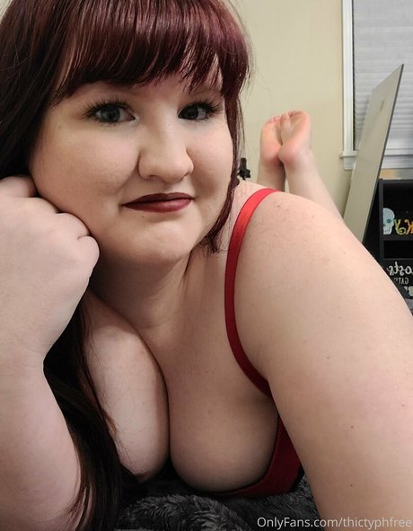 Naakte gelekte OnlyFans-foto van Thictyphbbw