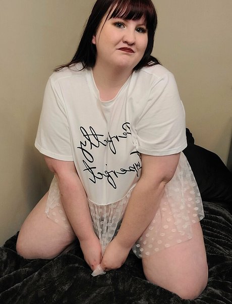 Naakte gelekte OnlyFans-foto van Thictyphbbw