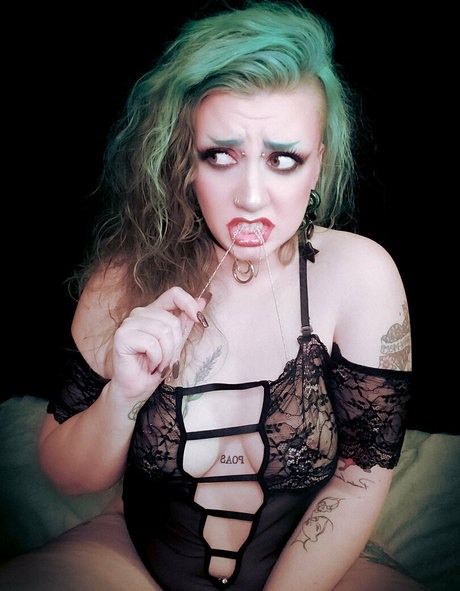 Sarahsuccubusfreepreview